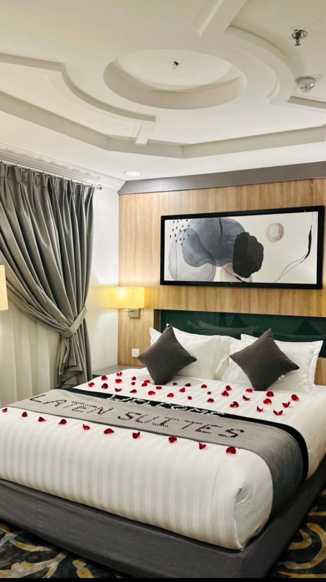 Laten Suites Prince Sultan Jeddah Exterior photo
